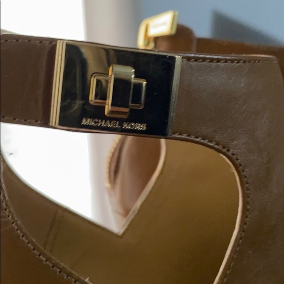 MK open toe - Picture 2 of 5